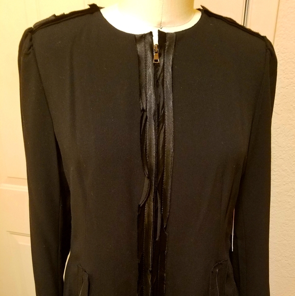 T TARAHI "JOY" BLAZER - Picture 4 of 8